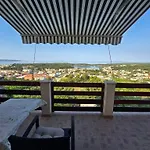 Apartman With Parking Space Palit, Rab - 24756 *