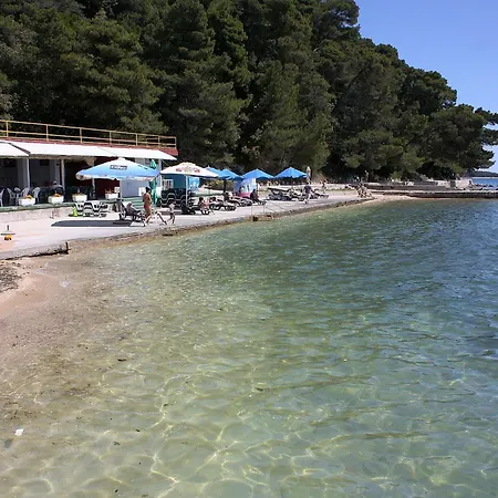 Apartman With Parking Space Palit, Rab - 24756 Rab Town