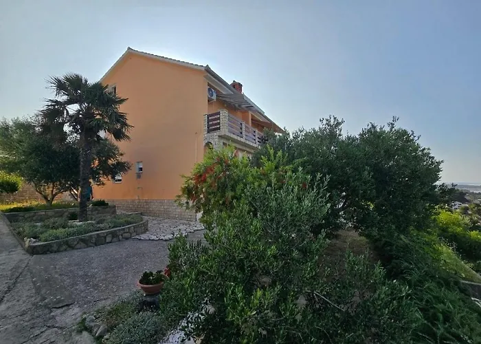 Apartment With Parking Space Palit, Rab - 24756 *
